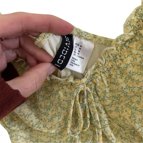 H&M Ruched Floral Yellow Sundress - Picture 3 of 4